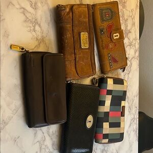 Lot of 5 Fossil Wallets***look at pictures and read ***